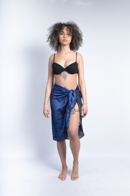 Blue-black παρεό