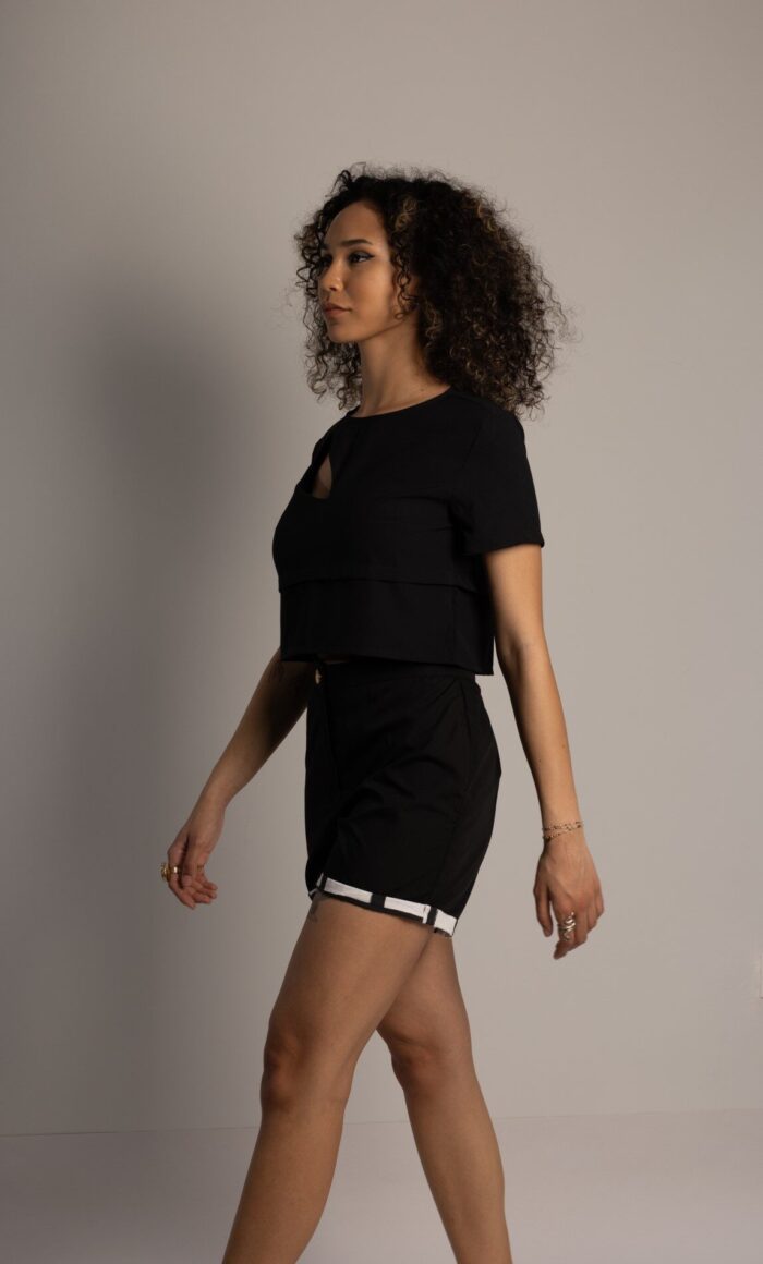Μαύρο shorts με ρεβέρ - Image 6