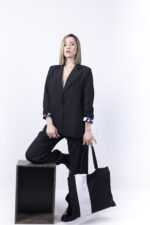 Tote bag με λευκή φαρδιά ρίγα στο πλάι και φερμουάρ - Image 2