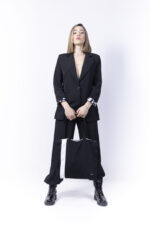 Tote bag με λευκή λεπτή ρίγα στο πλάι και φερμουάρ - Image 3