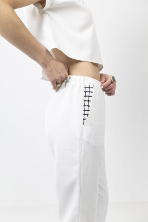 Λευκό παντελόνι με καρό τσέπες