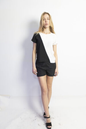 Ασπρόμαυρο γεωμετρικό top