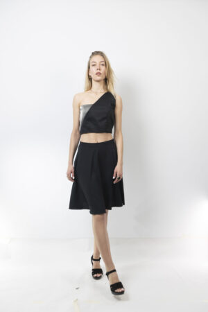 Μαύρο top one shoulder !!