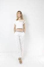 Λευκό crop top με γεωμετρική δαντέλα - Image 6