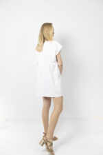 Λευκό φόρεμα με V λαιμόκοψη - Image 3