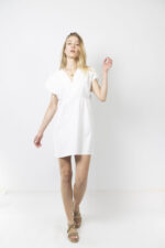 Λευκό φόρεμα με V λαιμόκοψη - Image 5