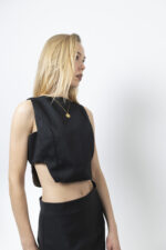 Μαύρο top με ακάλυπτα πλαινά - Image 6